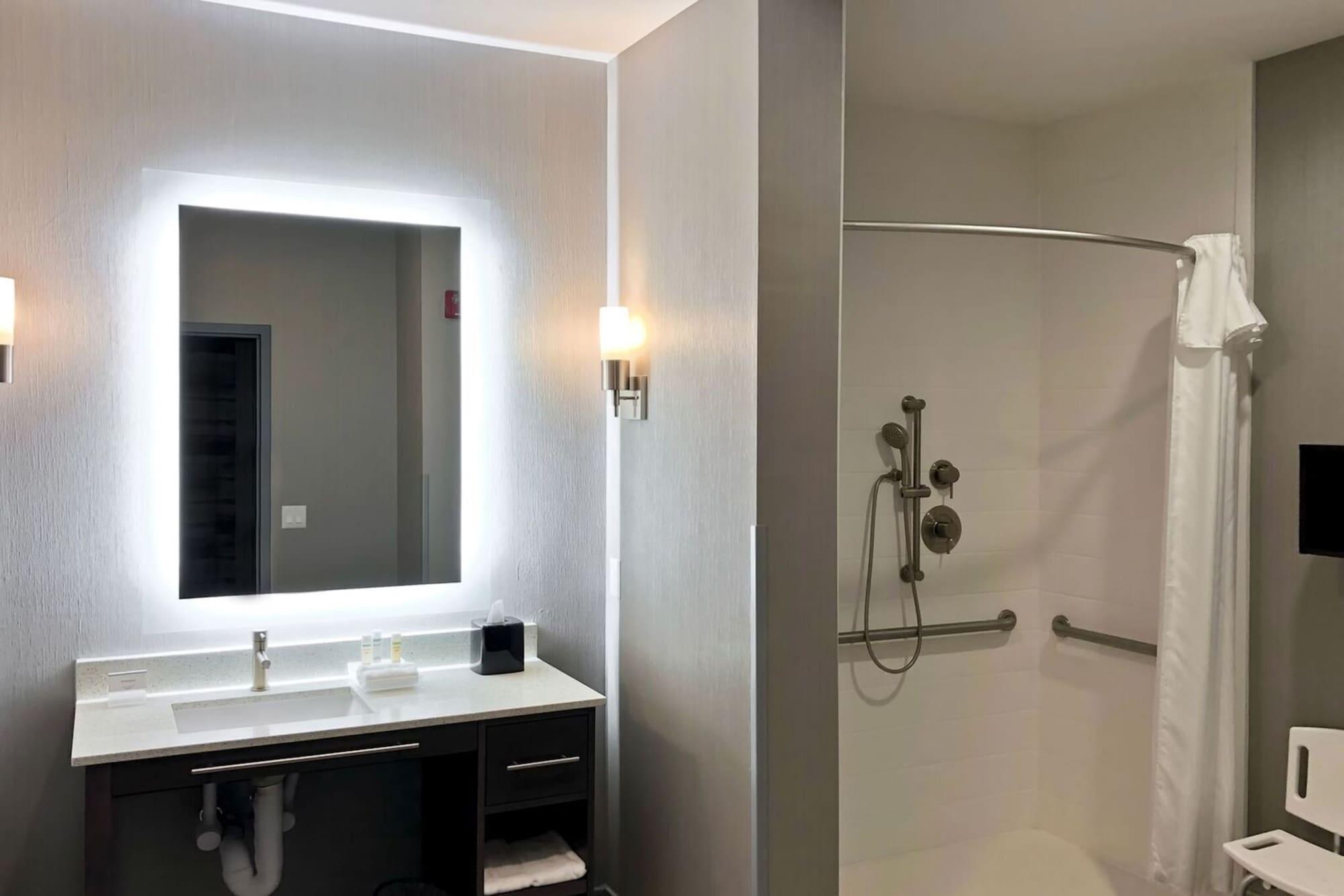 Homewood Suites By Hilton Конро Екстер'єр фото